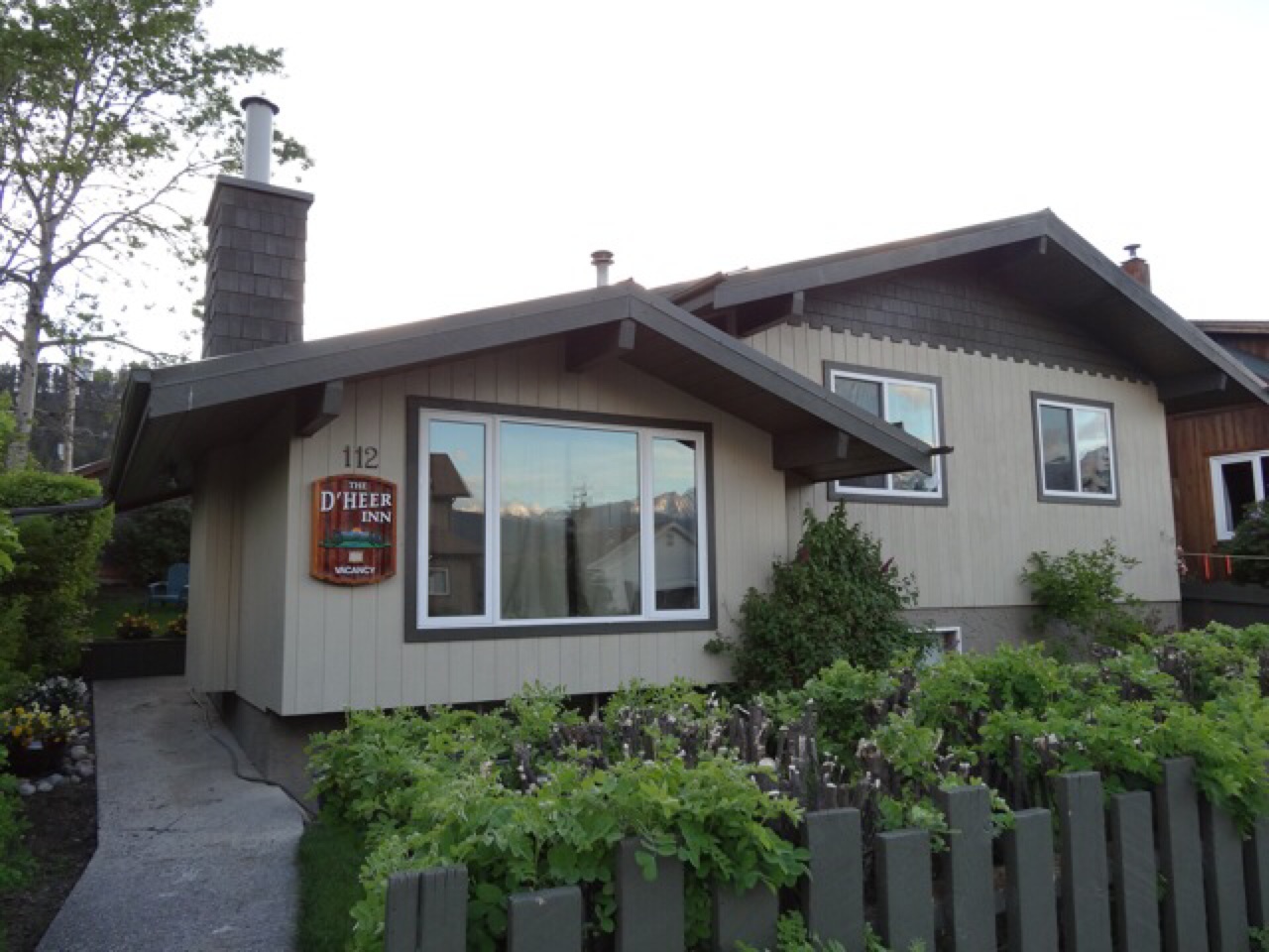 Patricia Lake Bungalows