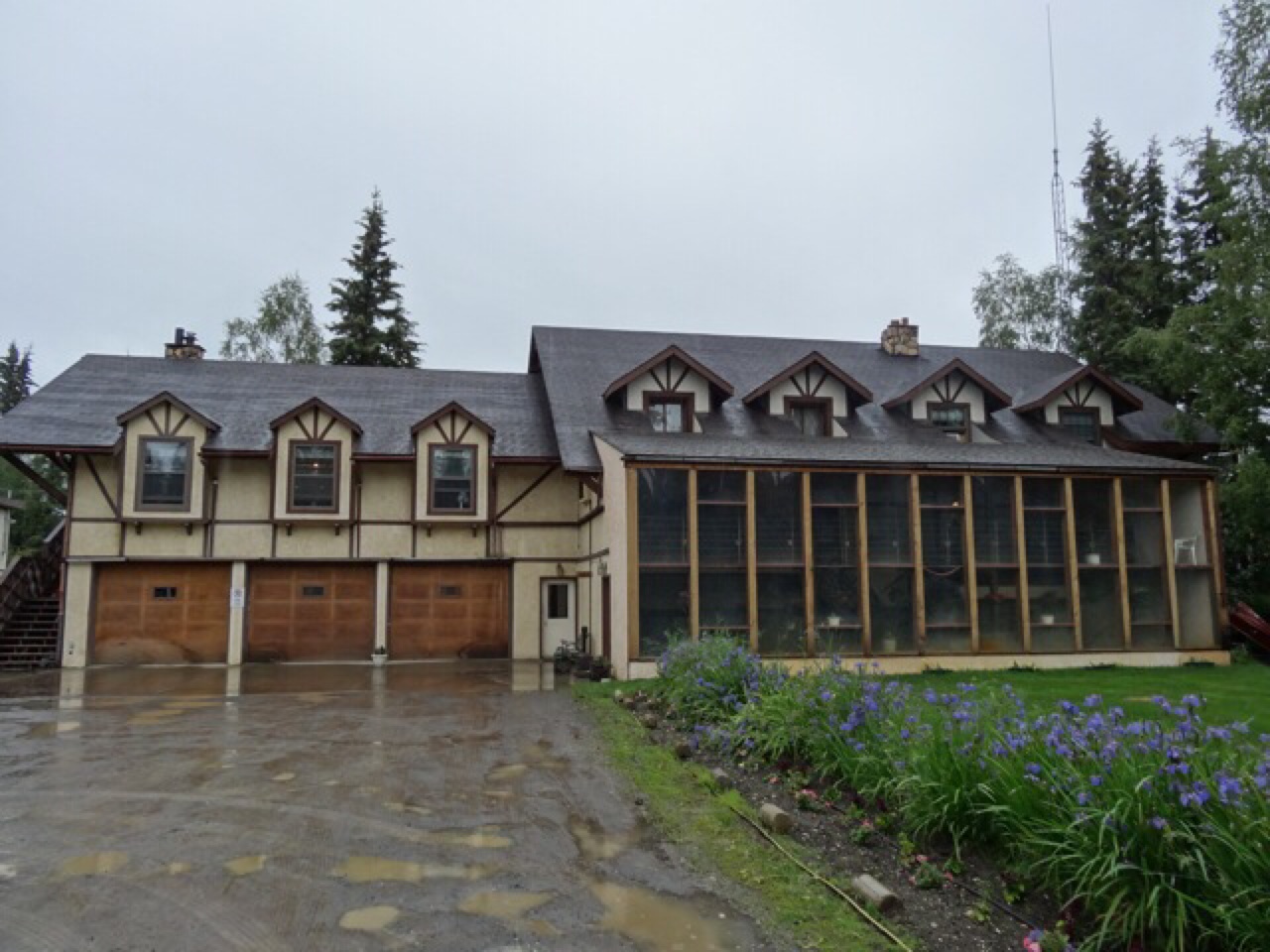 7 Gables Inn