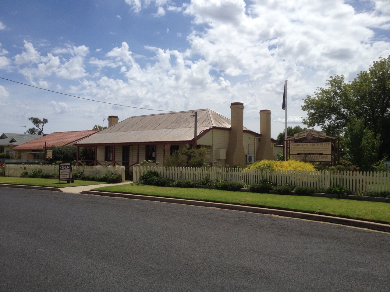 Bradmans House