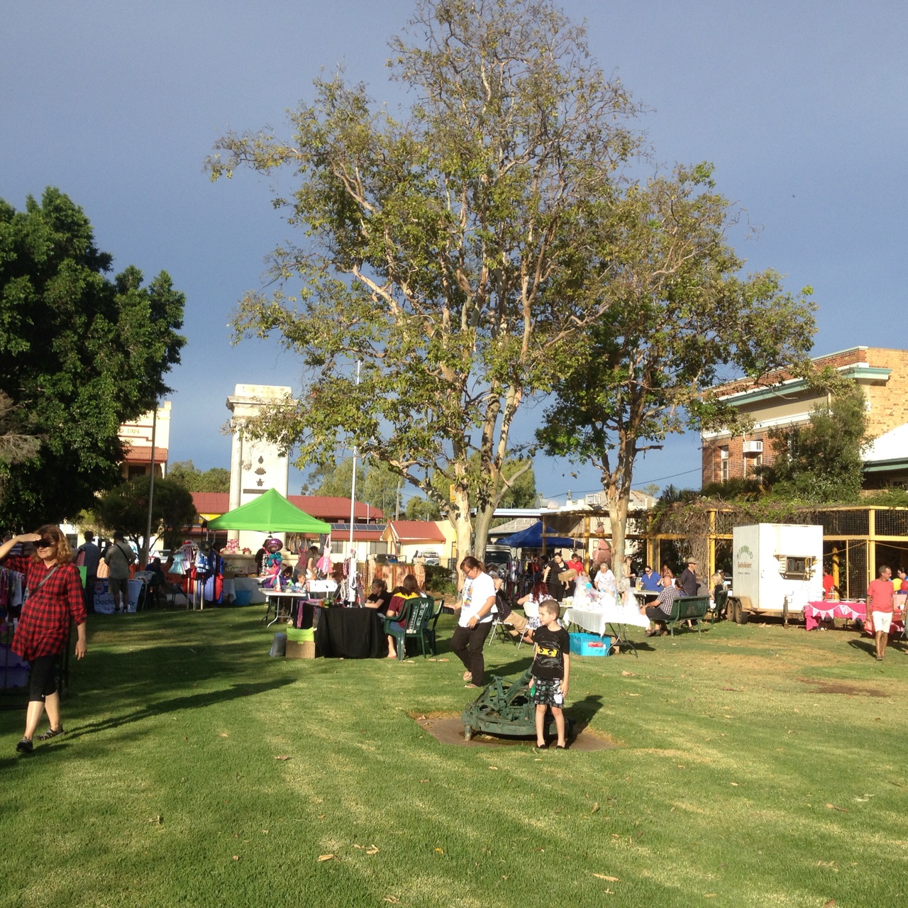 Charleville Twilight Market